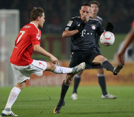 引发市场震 引发市场震